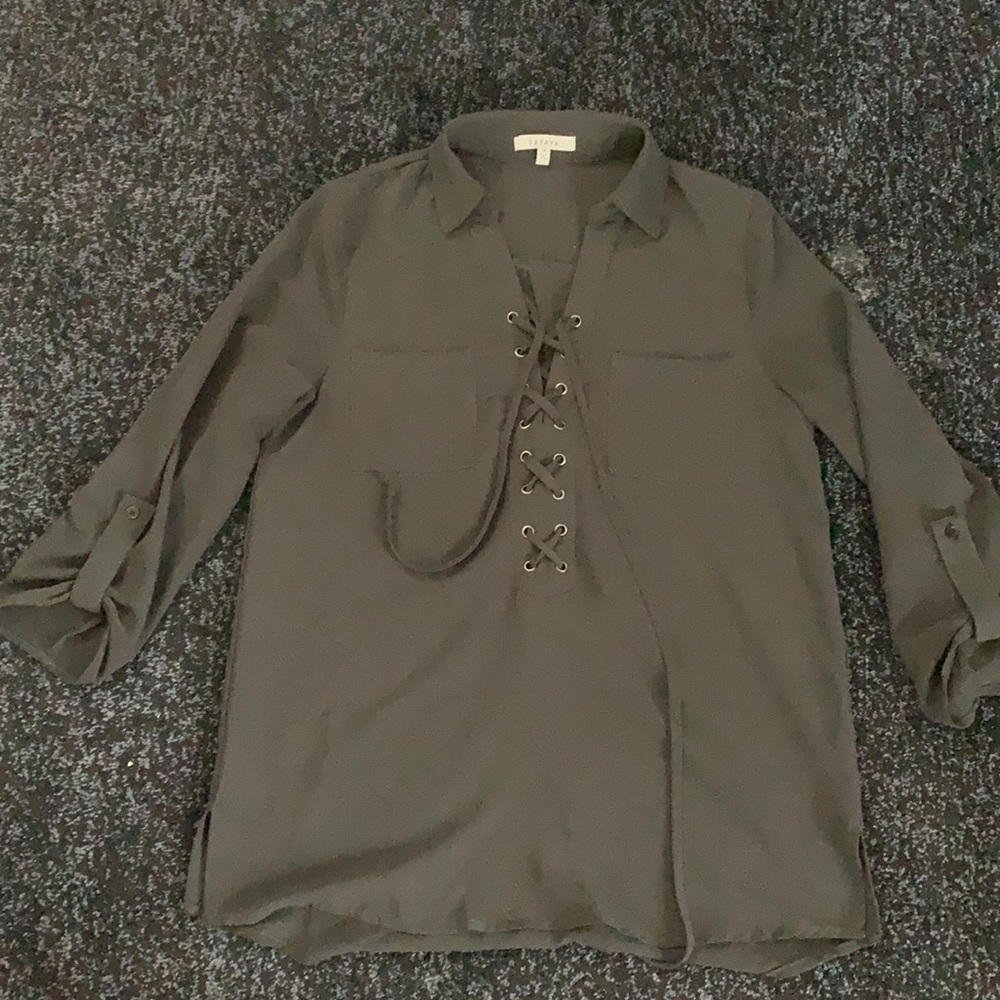 Papaya 3/4 Sleeve Lace Up Blouse Size Small